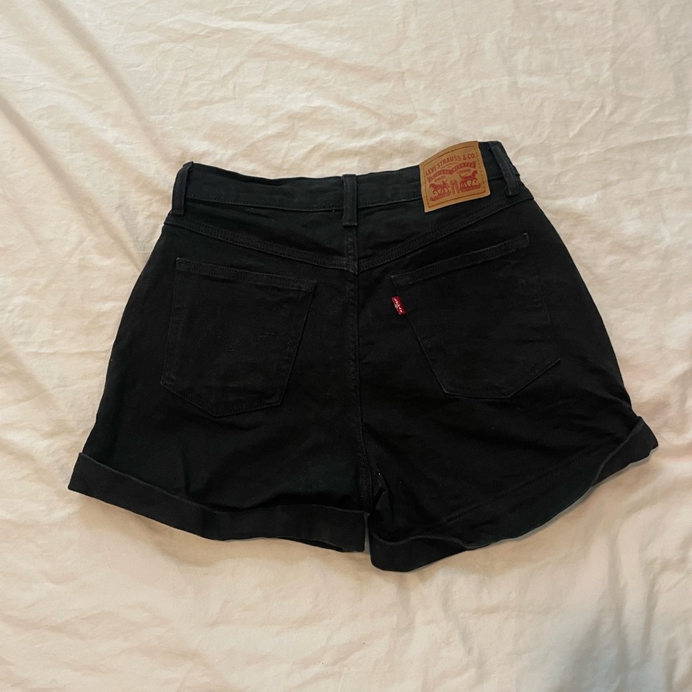 Levi Black Hi-Rise Jean shorts size 28